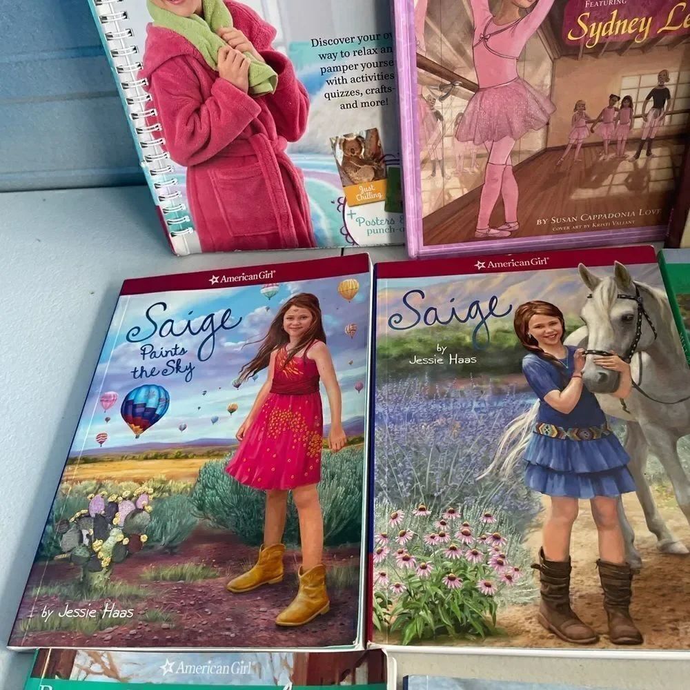 9 American girl Books - Picture 3 of 6